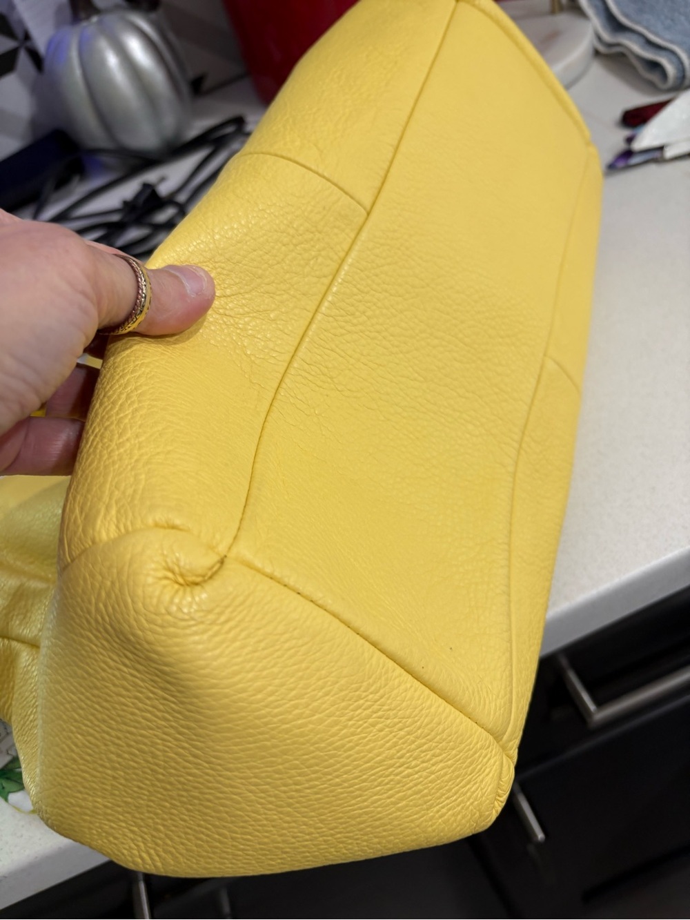 Coach Madison EUC DOES NOT INCLUDE ACCESSORIES! Italian buttery leather.SPACIOUS - Picture 7 of 7